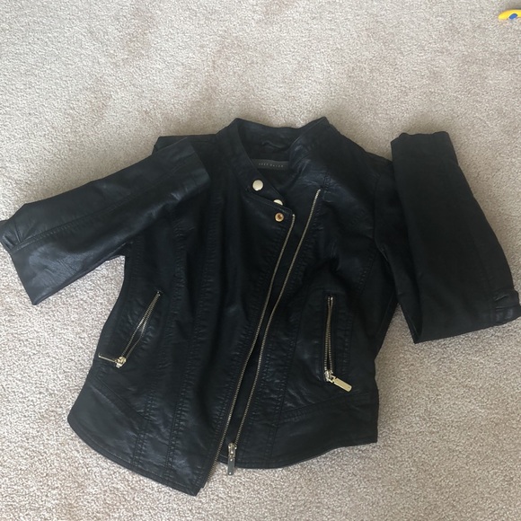Faux leather jacket - Picture 2 of 7